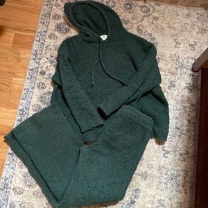Aerie Marshmellow Pullover & pant set